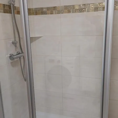 Berg Mitten Im Erzgebirge 公寓 *